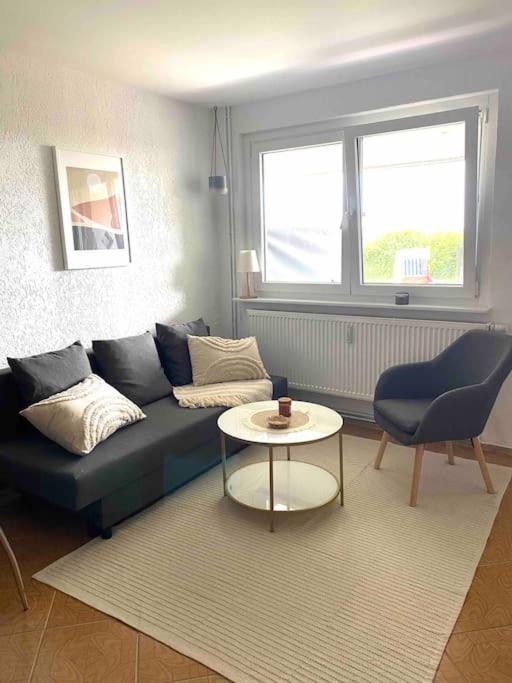 Ferienwohnung Nr. 1 Terrasse Bodden Kanu Bootssteg Zudar エクステリア 写真